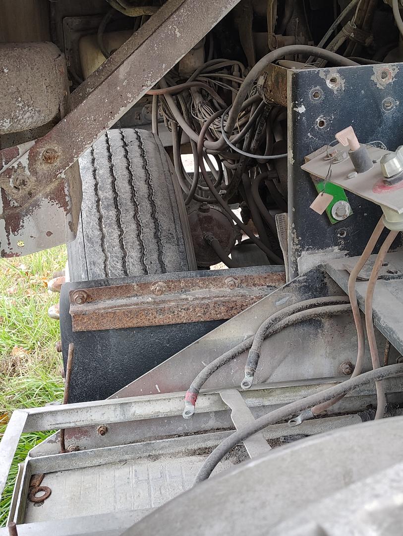 1981 PETERBILT Cabover - Image 10